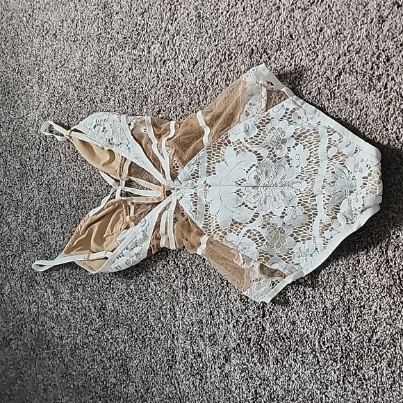 For love and Lemons Bodysuit - Picture 2 of 4